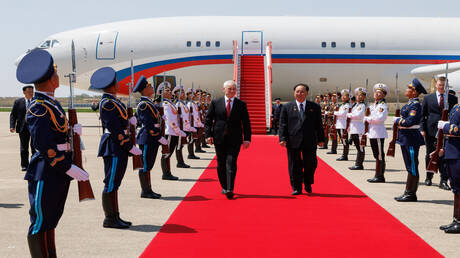 زيارة وزير الدفاع الروسي إلى كوريا الشمالية