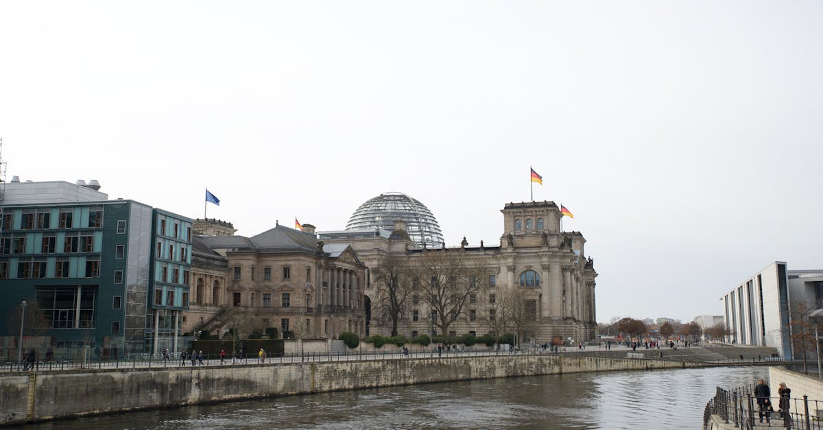 ترامب يهاجم ميرتس بسبب إيران والإذلال الأمريكي