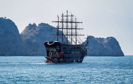 Turkey detects and destroys 275 suspicious objects in Black Sea