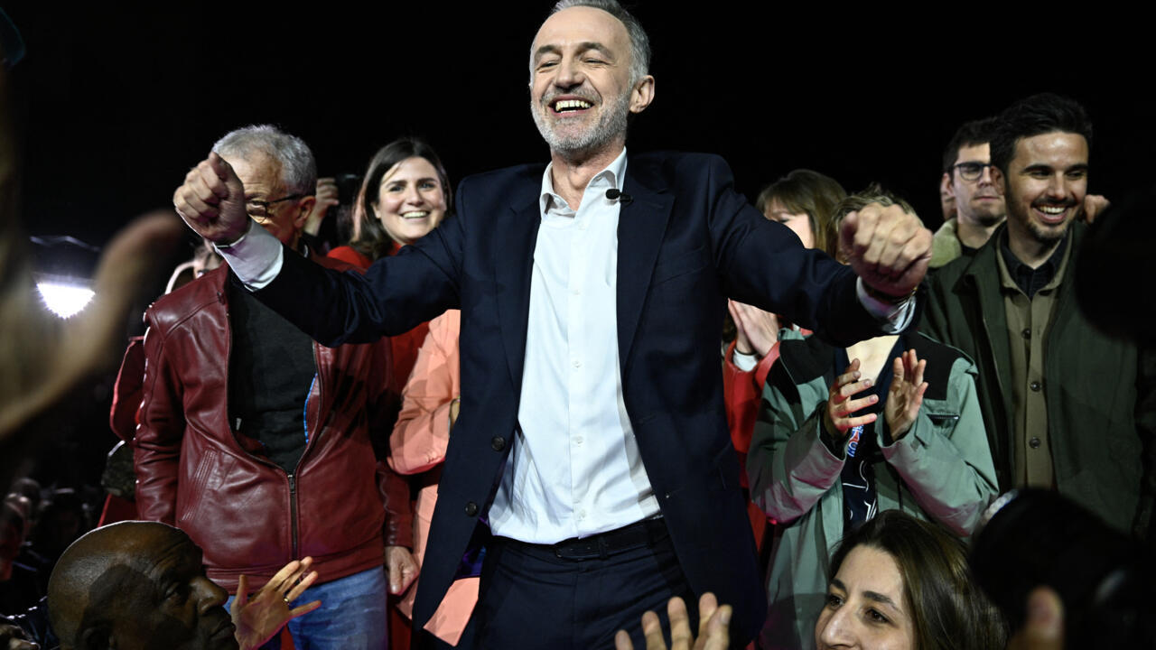 Григуар побеждает на выборах мэра Парижа