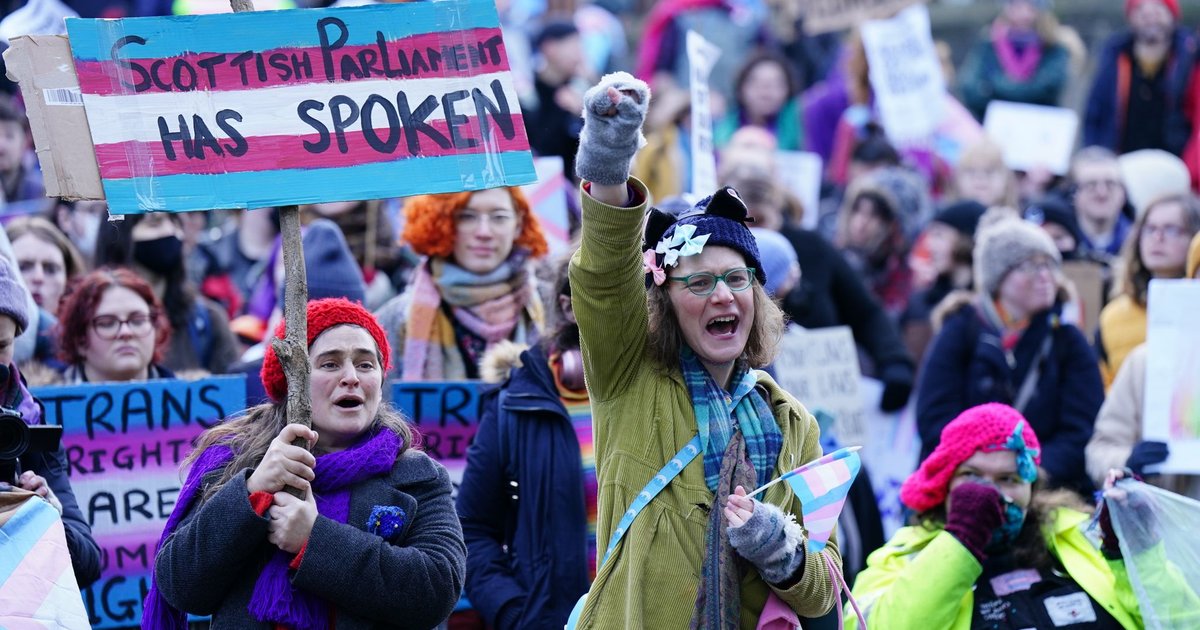 Filles transgenres au Royaume-Uni : décision controversée