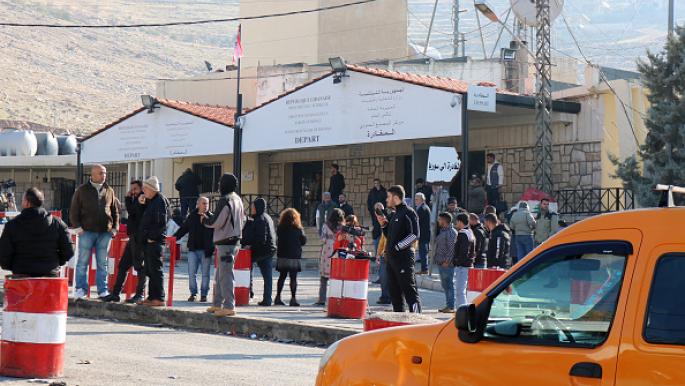 تصعيد إسرائيلي في لبنان: قصف الجسور وتهديد معبر المصنع