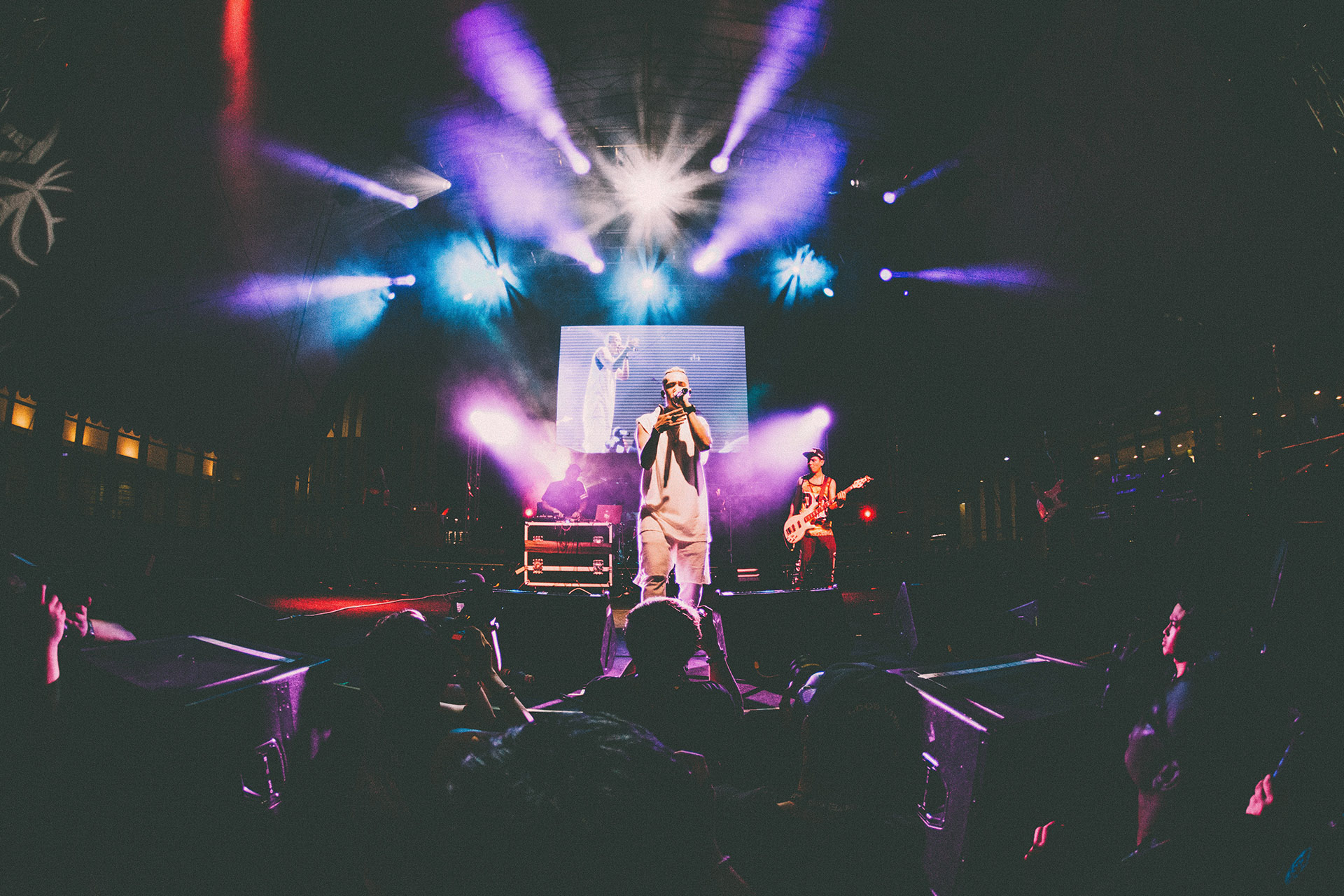 بطل همام يتصدر تيك توك بأغنية عارفين هولندا