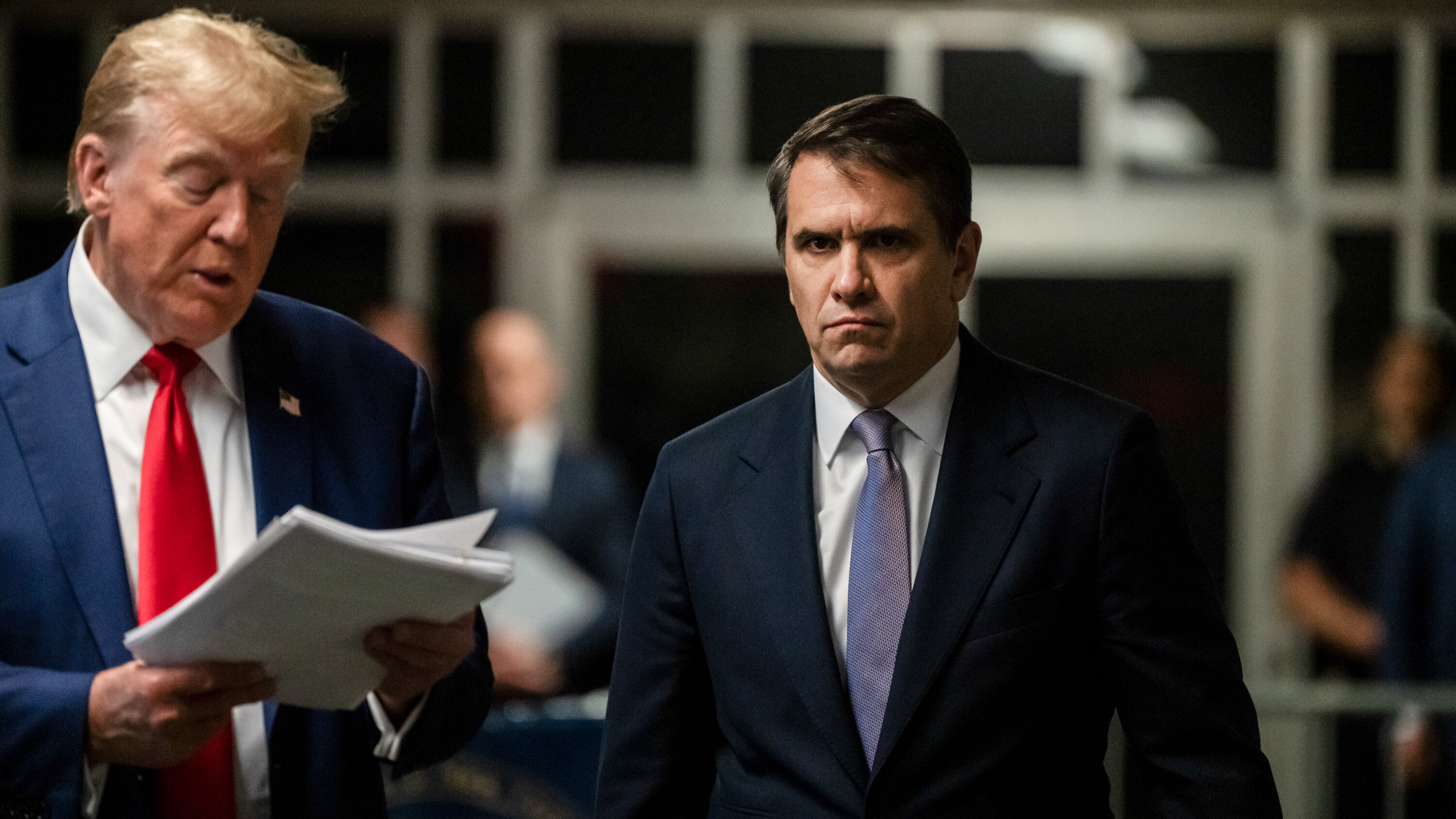 تحقيقات قانونية ضد معارضي ترامب وتأثيرها