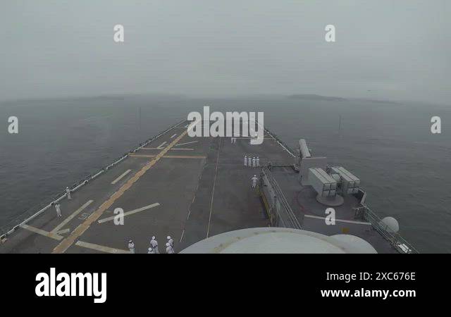 وصول حاملة الإنزال الأمريكية تريبولي إلى المنطقة