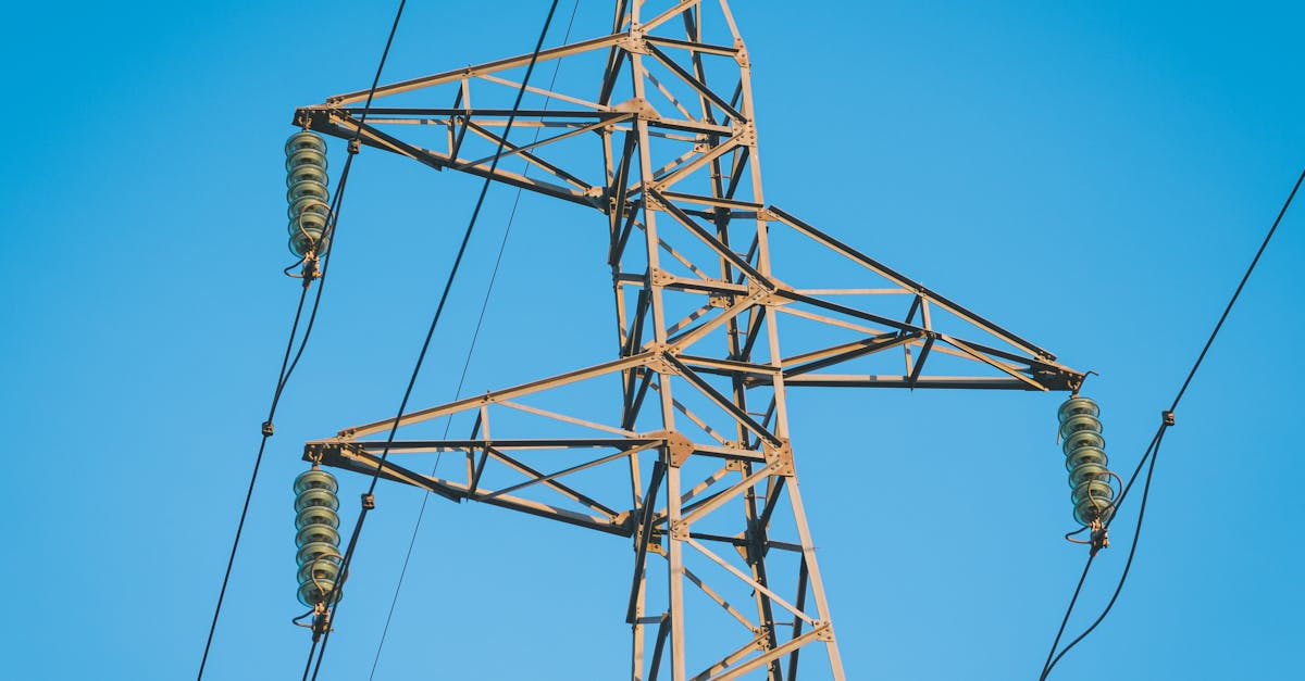 استهداف أمريكا لمحطات الطاقة في إيران: انتهاك دولي