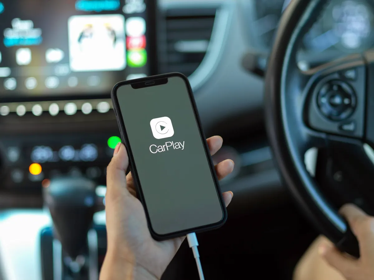 Integrate ChatGPT into CarPlay for Smart Driving