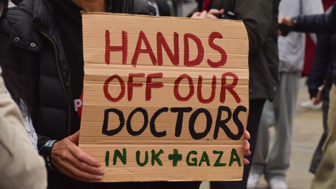 أطباء بريطانيون تحت الضغط بسبب مواقفهم من غزة