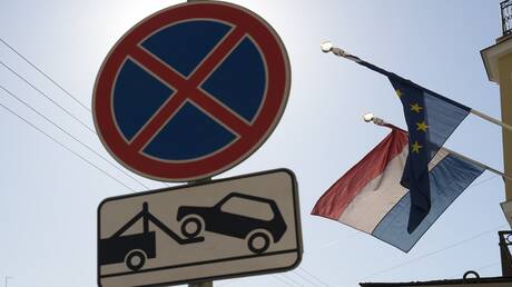 Expulsion d'une membre d'un parti néerlandais pour retouche photo