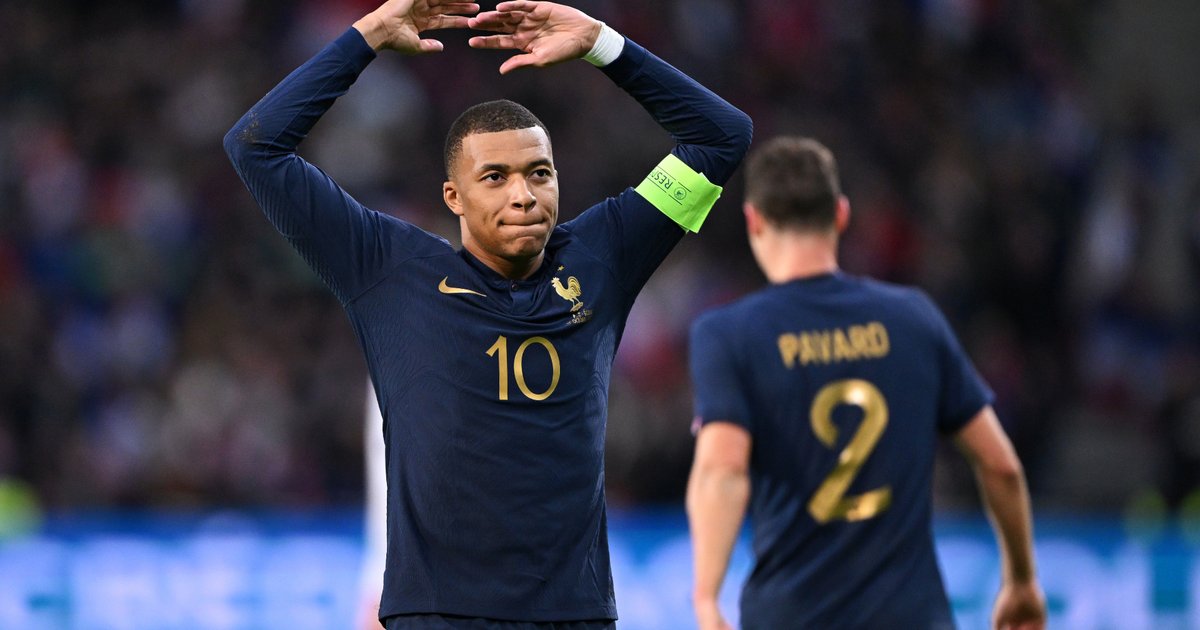 Mauvaise réaction des supporters après un penalty raté par Mbappé