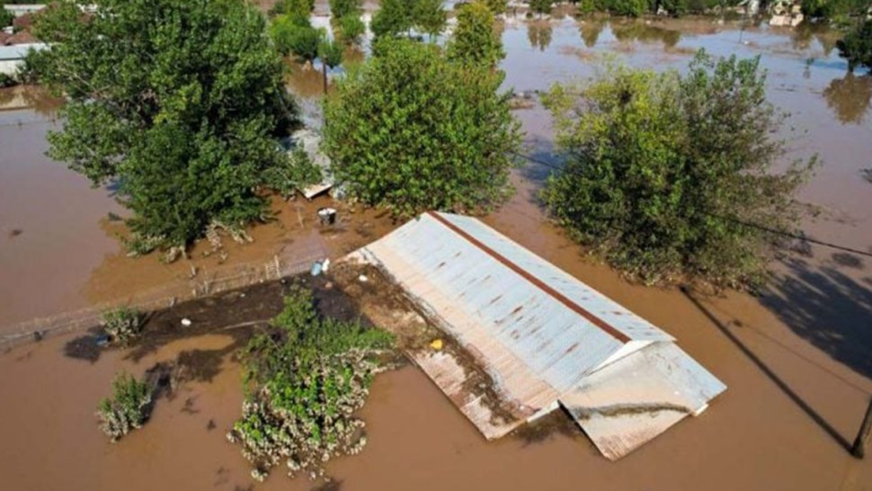 Mueren 5 personas en Omán por inundaciones repentinas