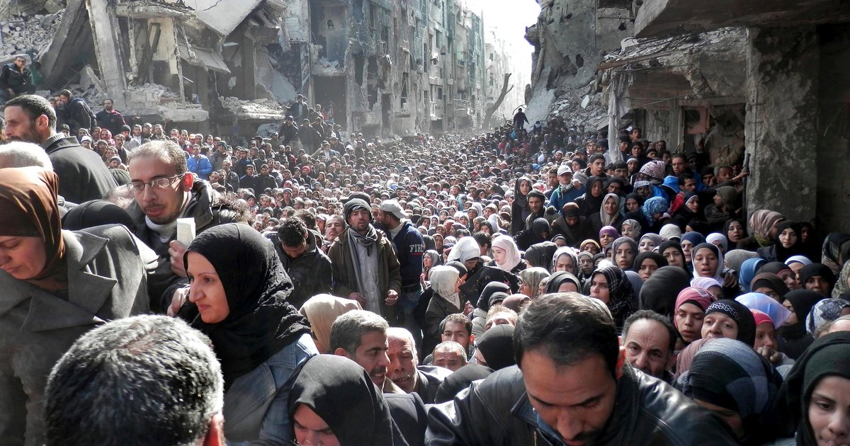 أونروا تخفض أيام الدوام المدرسي للاجئين الفلسطينيين