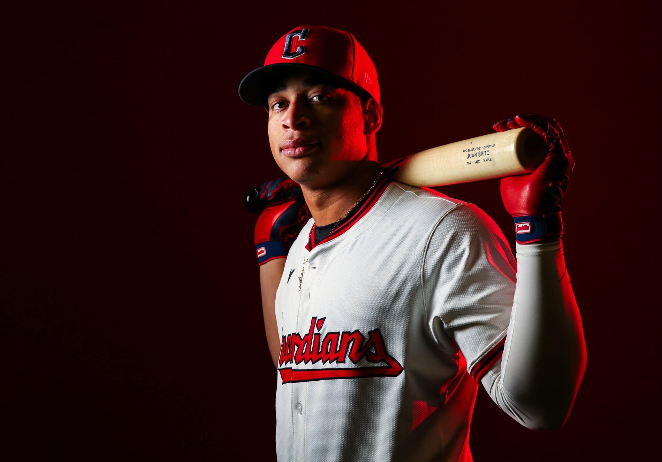 جوان بريتو يظهر لأول مرة في غياب غابرييل أرياس