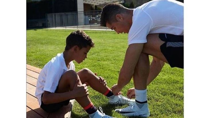 Cristiano Junior s'entraîne au Real Madrid pour un transfert