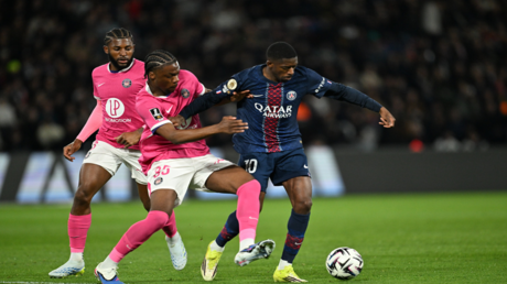 Paris Saint-Germain triomphe contre Toulouse grâce à Dembélé