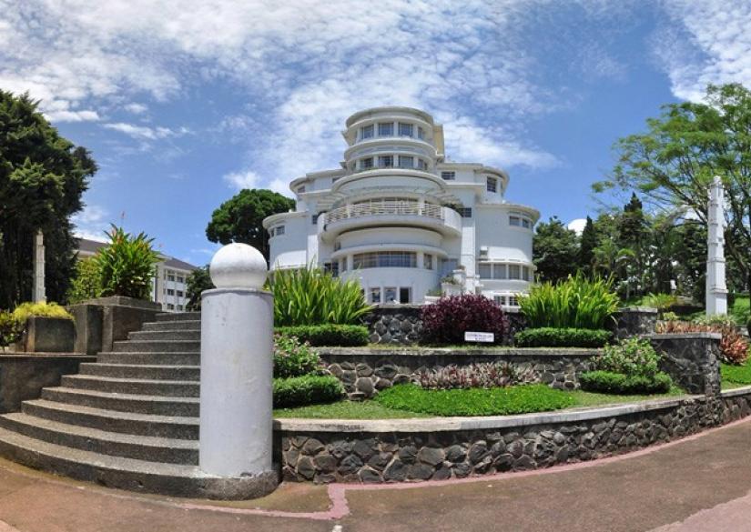 Universität Indonesien für Bildung zieht die meisten Studierenden an