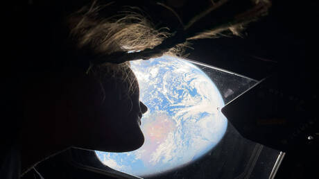 اتهامات بتزييف مهمة أرتميس 2 بعد مقابلة طاقمها