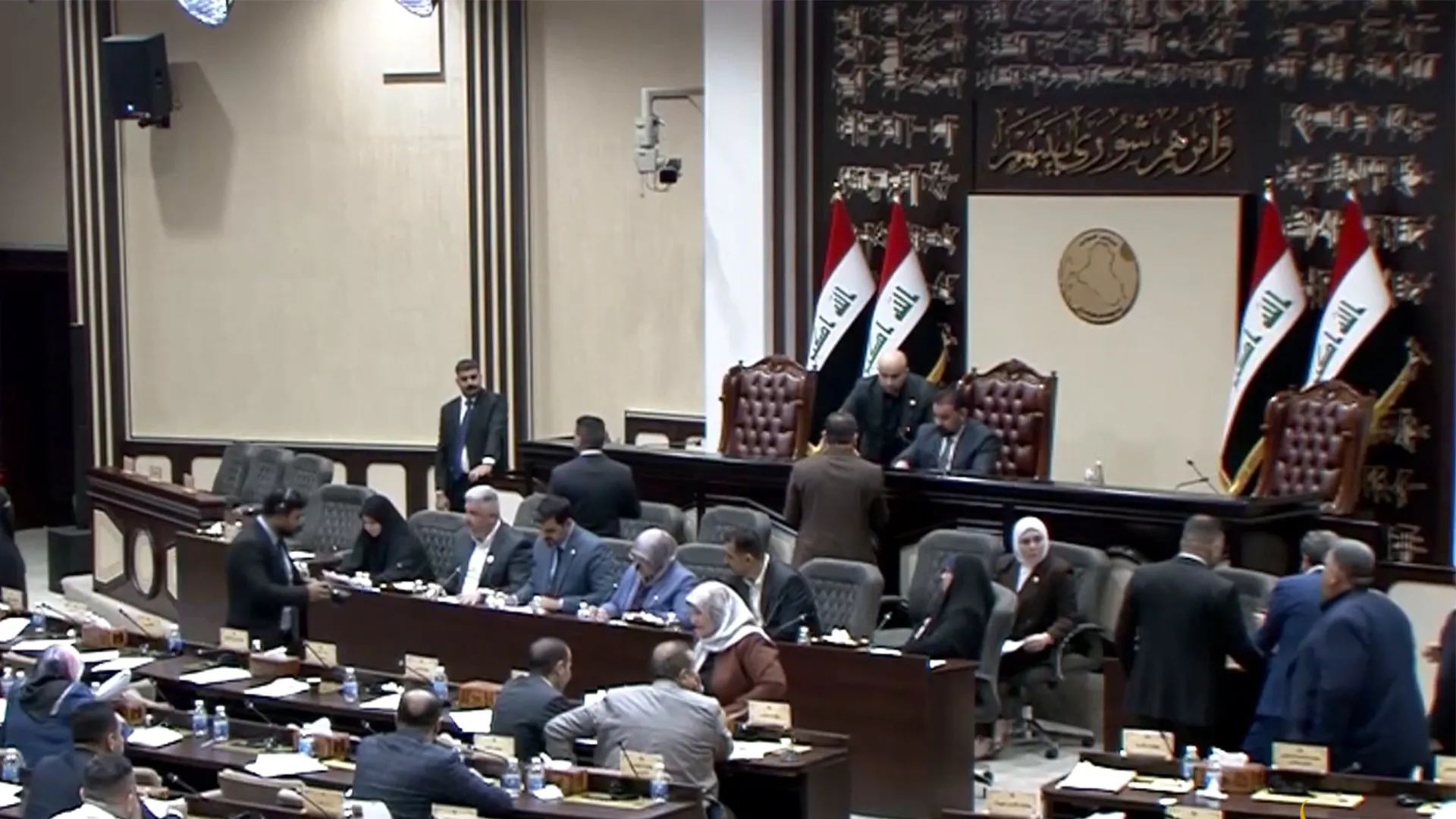 أزمة سياسية في العراق تؤخر تشكيل الحكومة الجديدة