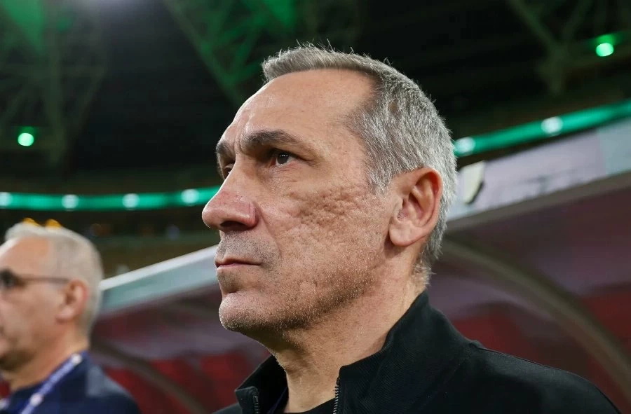 دونيس يركز على تطوير المنتخب السعودي والدوري أقوى