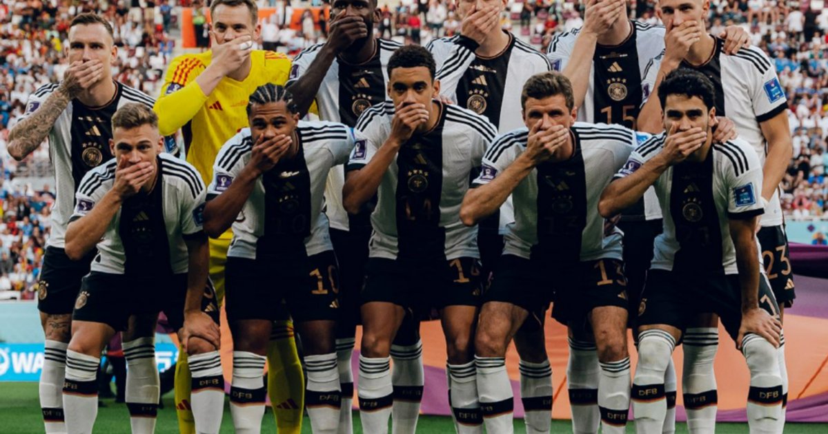 دعم المنتخب الوطني قبل المونديال