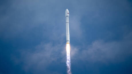 China launches Shiyan-33 satellite for space environment study