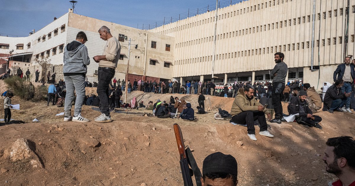 فيديوهات مسربة من سجن صيدنايا تثير جدلاً في سوريا