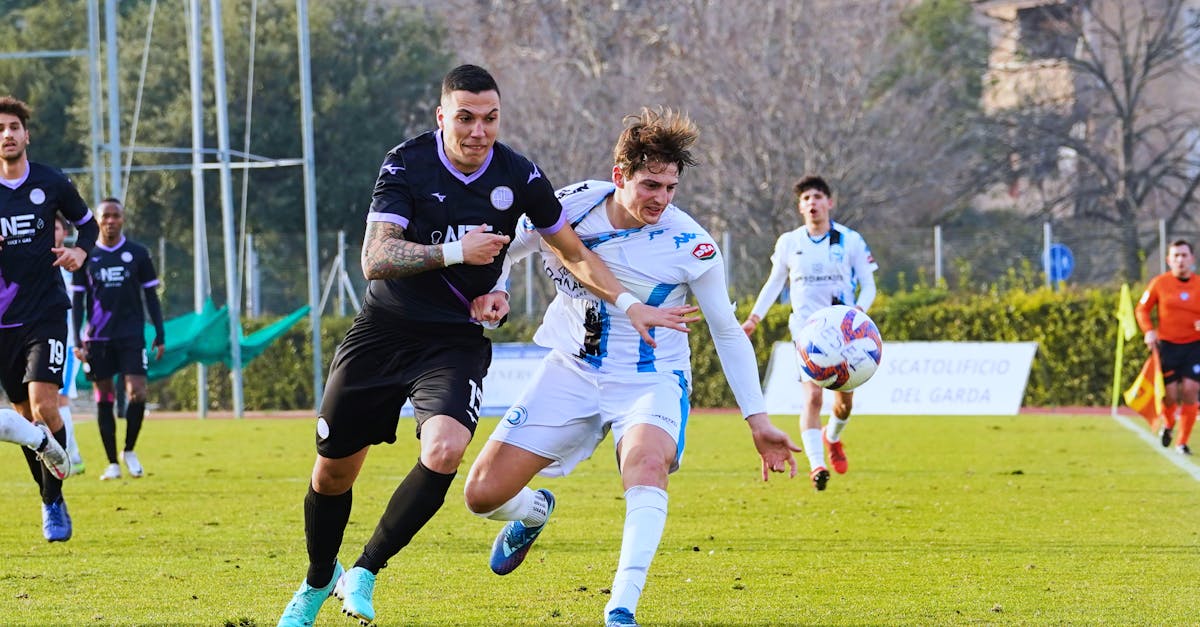 دعوة الأمين العام لمجلس التعاون لوقف الهجمات الإيرانية