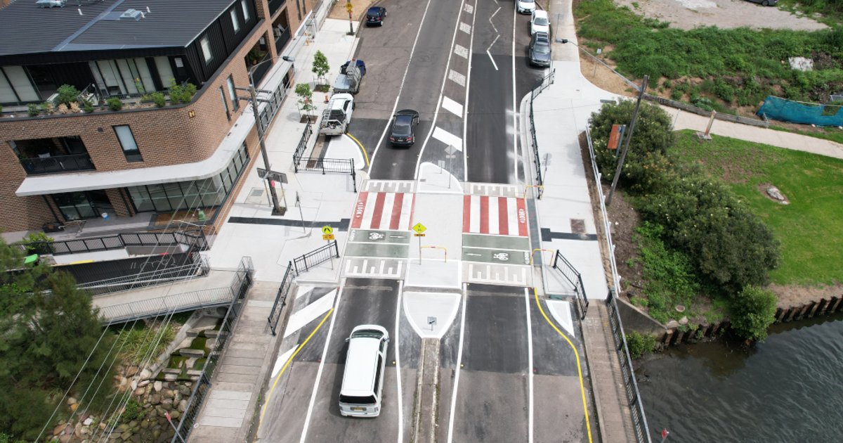 Jakarta Builds New Pedestrian Crossings for Road Safety