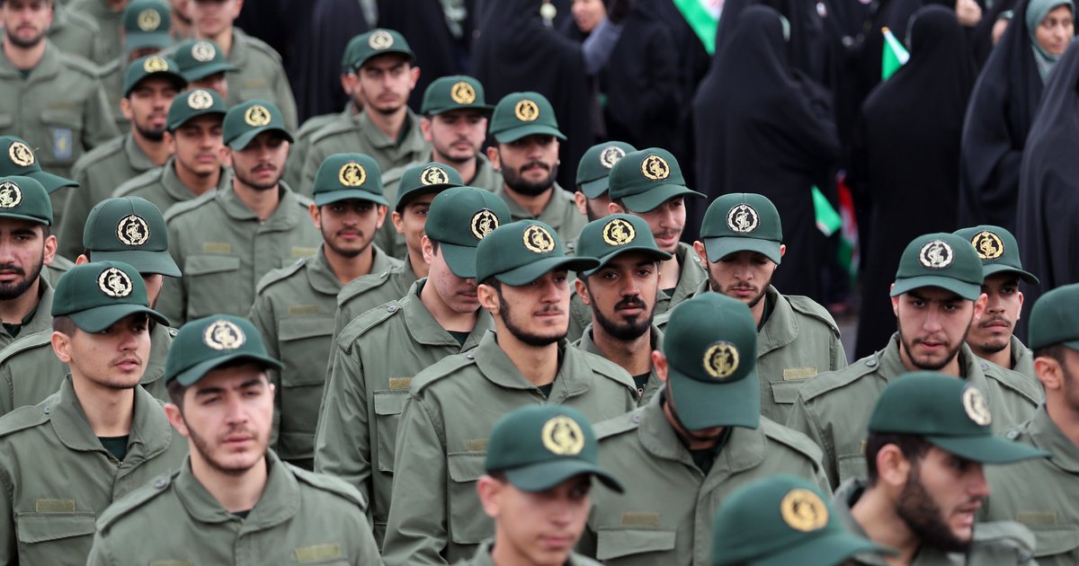 14 مليون إيراني يتطوعون للدفاع عن البلاد