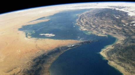 Iranian Guard Controls Oil Tankers in Strait of Hormuz