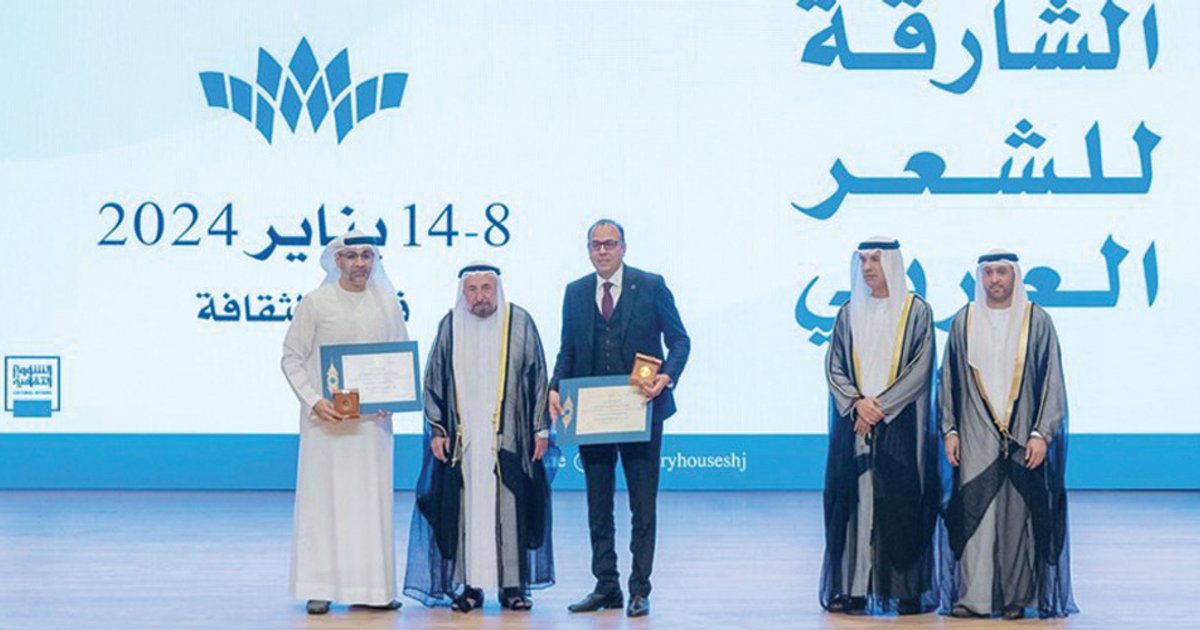 حاكم الشارقة يستقبل وفد مهرجان القرائي