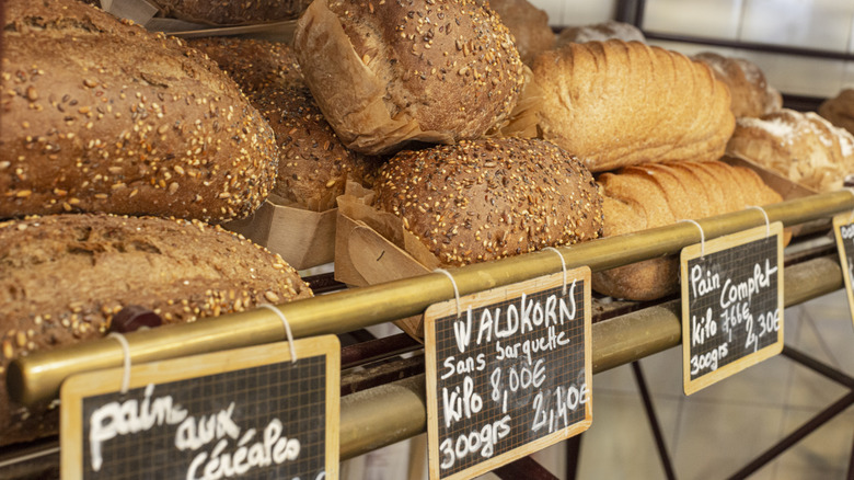 Withdraw law to open bakeries in France after debate