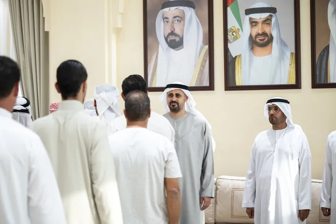 تقديم واجب العزاء في شهيد الوطن الملازم أول علي الطنيجي