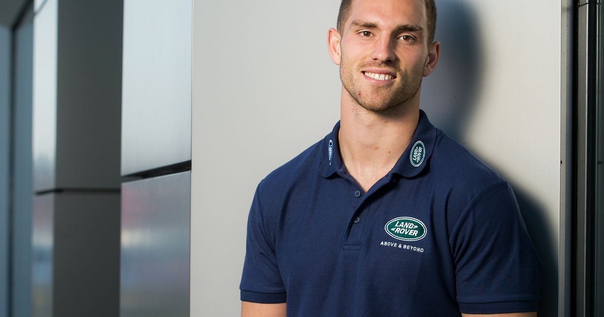 جورج نورث يعتزل الرغبي بعد مسيرة حافلة