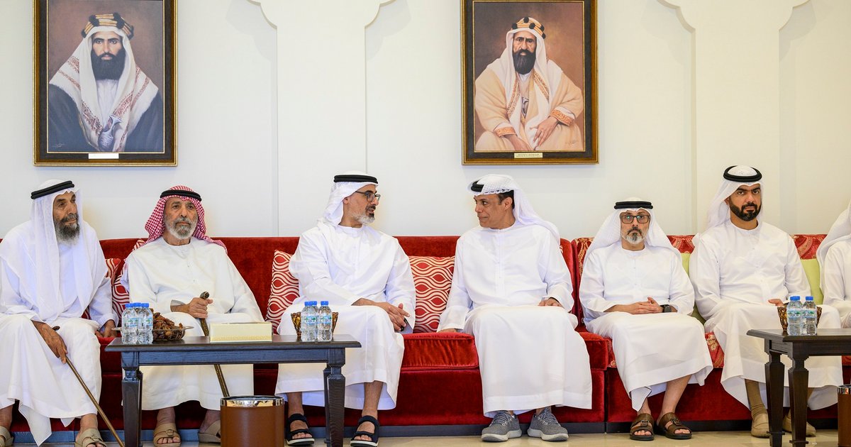 تعزية الشيخ حمدان بن زايد لأسرة بن خادم المنصوري