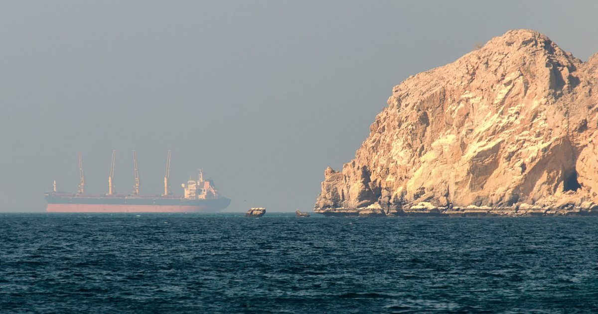 الجامعة العربية: لا رسوم على مرور السفن بمضيق هرمز