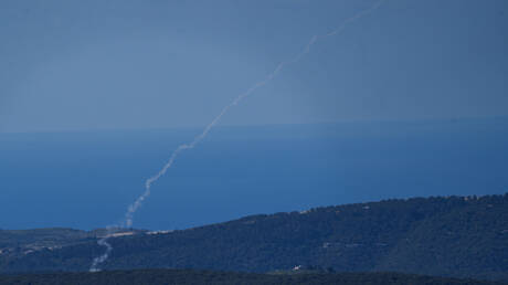 Israelische Angriffe und Hisbollah-Angriffe im Libanon