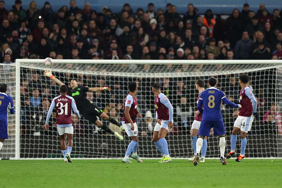 Chelsea advances to FA Cup final after thrilling win