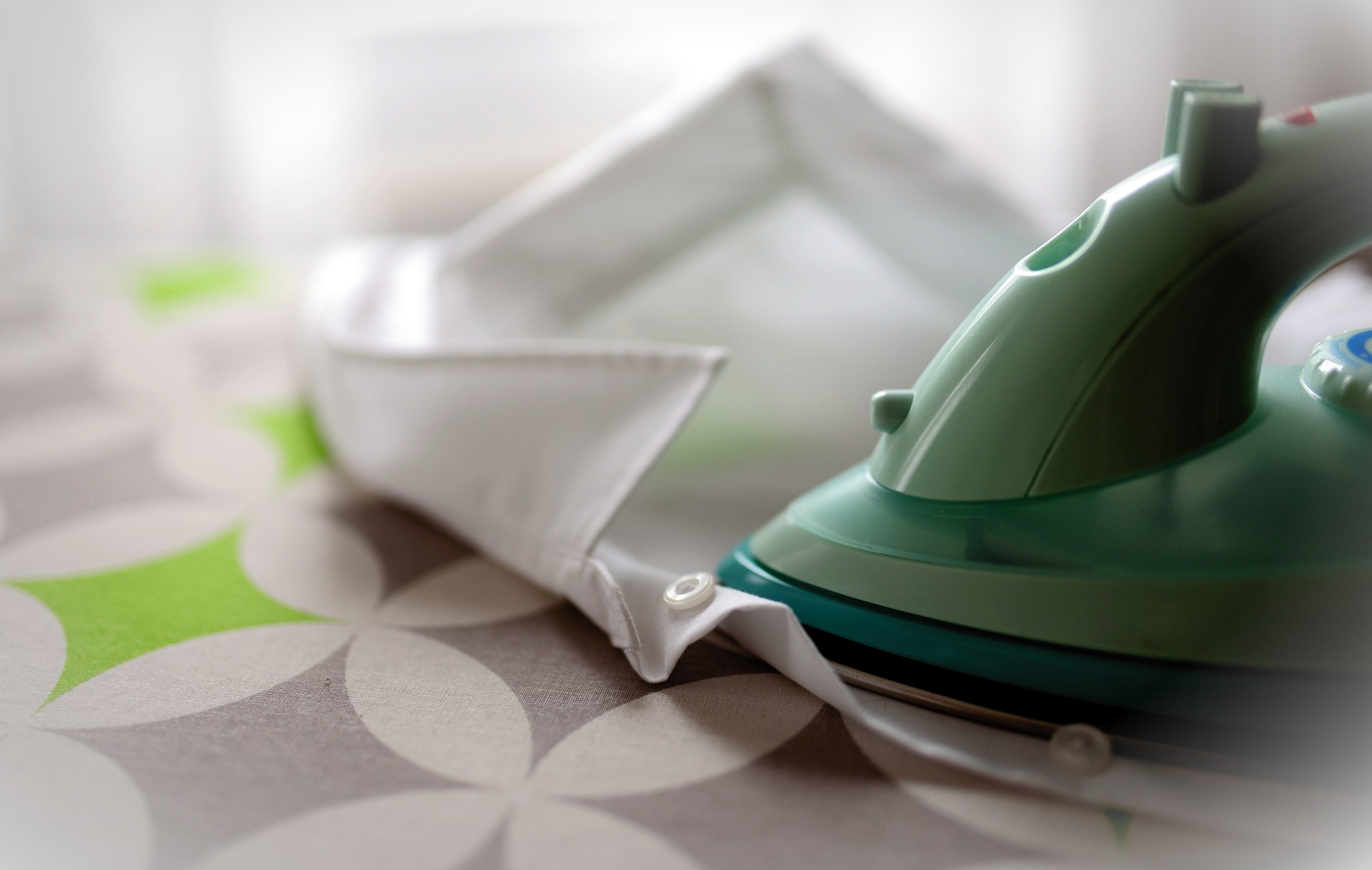 4 Essential Tips for Proper Ironing Techniques