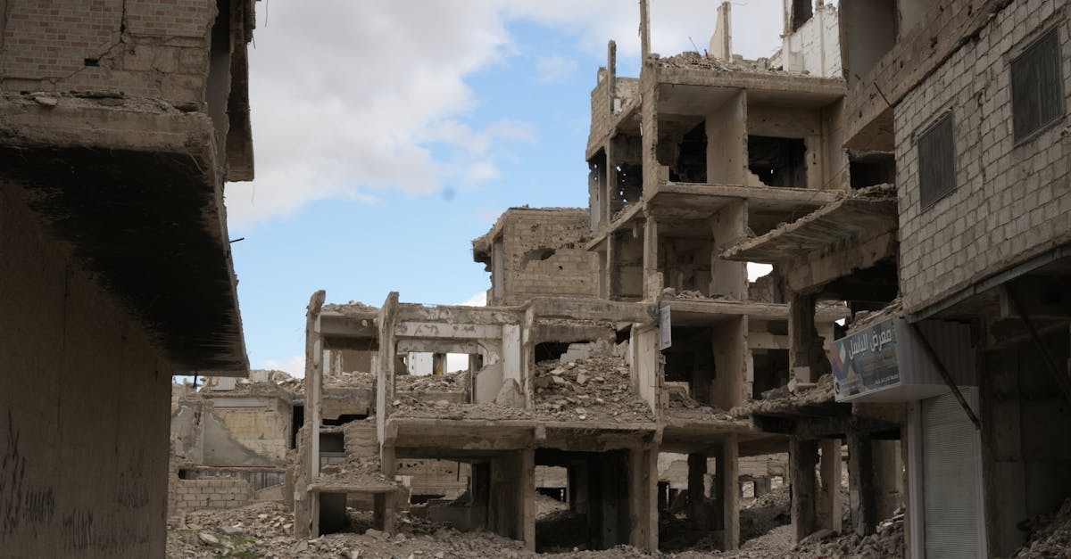 غارات إسرائيلية على لبنان تسفر عن 14 قتيلا و25 جريحا