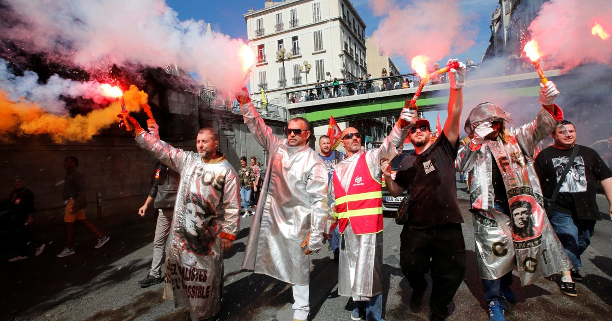 Débat sur le travail le jour de la fête du travail en France