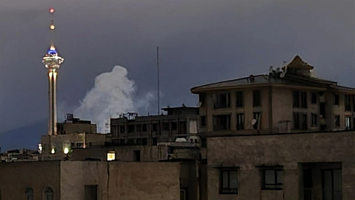 Serangan udara Israel ke lokasi nuklir Iran