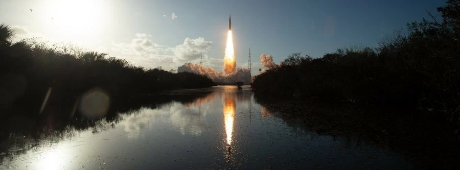 Saudi-Arabien startet Satelliten "Shams" in Mission "Artemis 2"