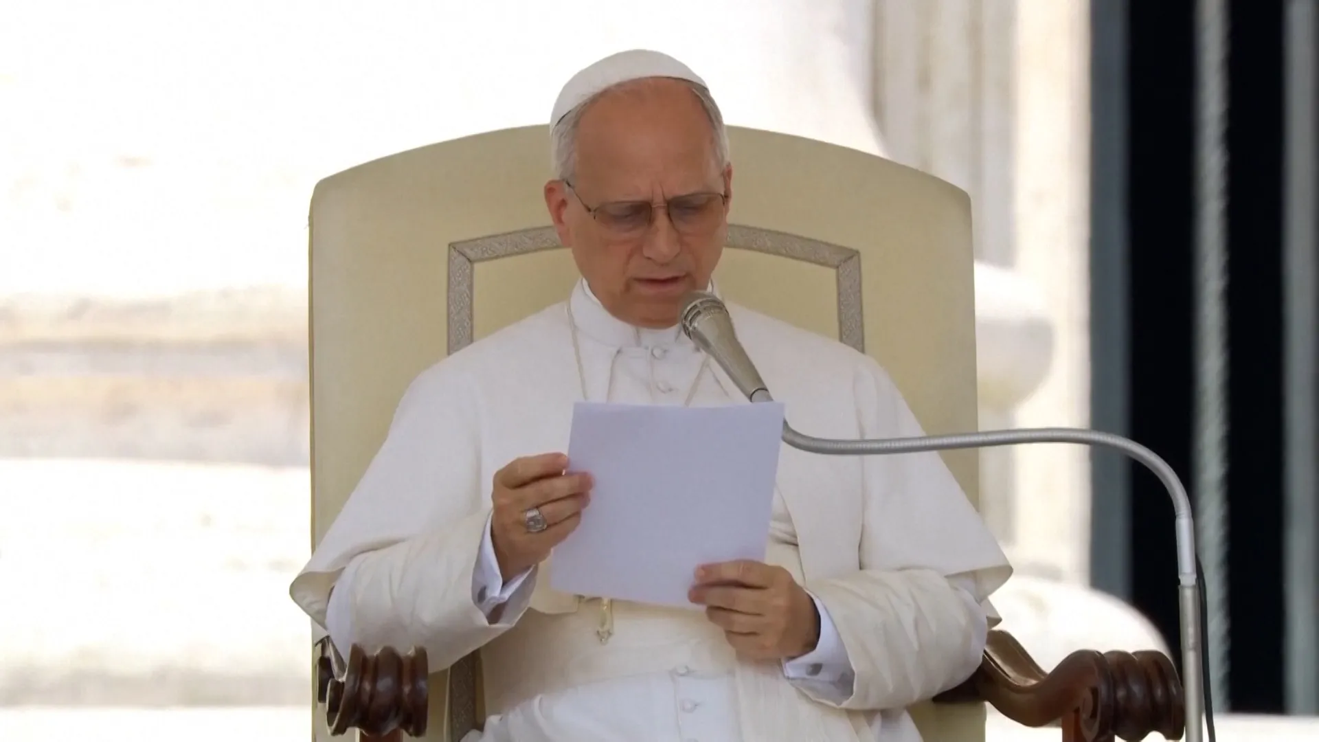 بابا الفاتيكان يرفض تهديدات ترامب ضد إيران