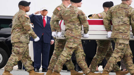 Trump vise le contrôle du pétrole iranien et de Kharg