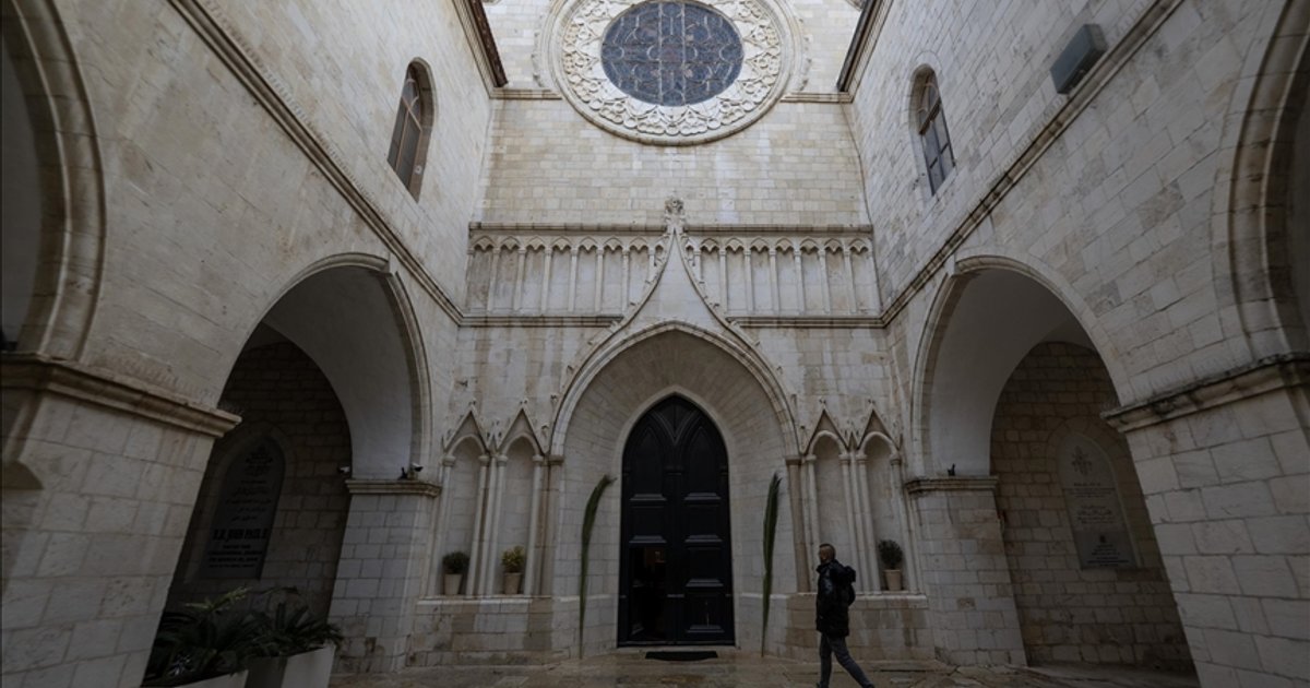 Israël empêche le patriarche latin d'entrer dans l'église