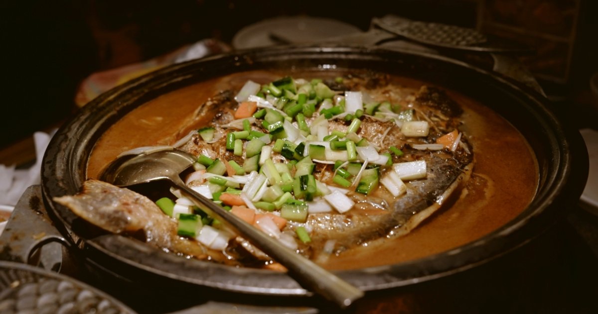 Cinq hommes arrêtés après la destruction d'une voiture