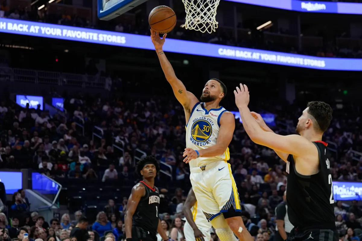 عودة كوري وتألق فلاغ في دوري السلة الأميركي