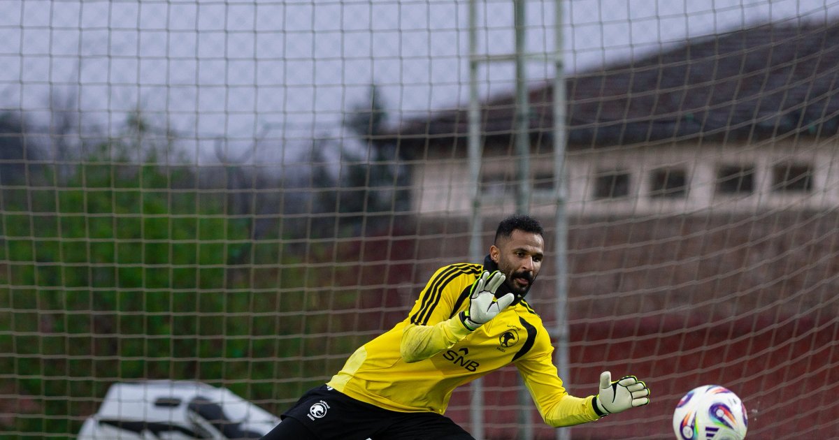 Mohamed Al-Owais se prépare pour le match contre la Serbie