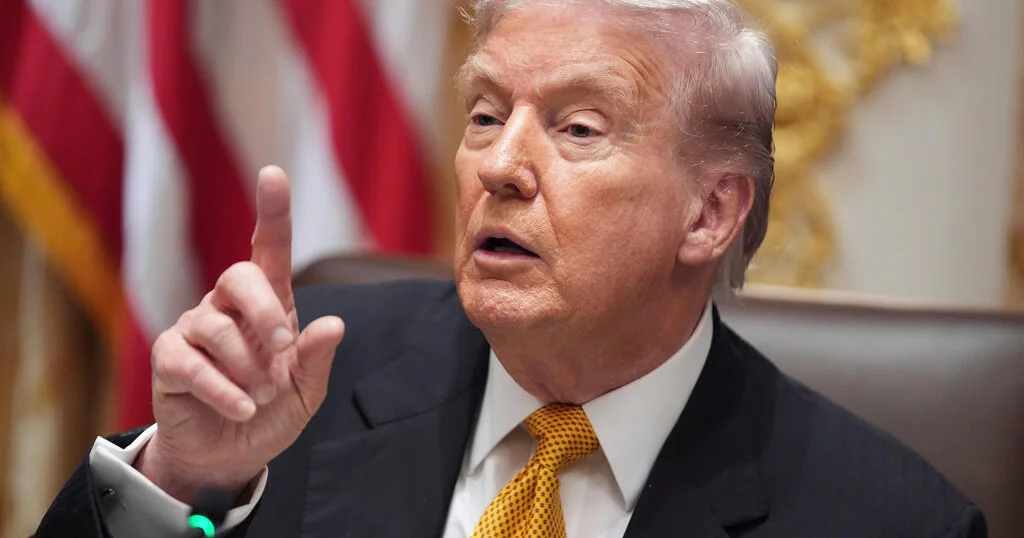 الملك تشارلز يمازح ترامب في البيت الأبيض